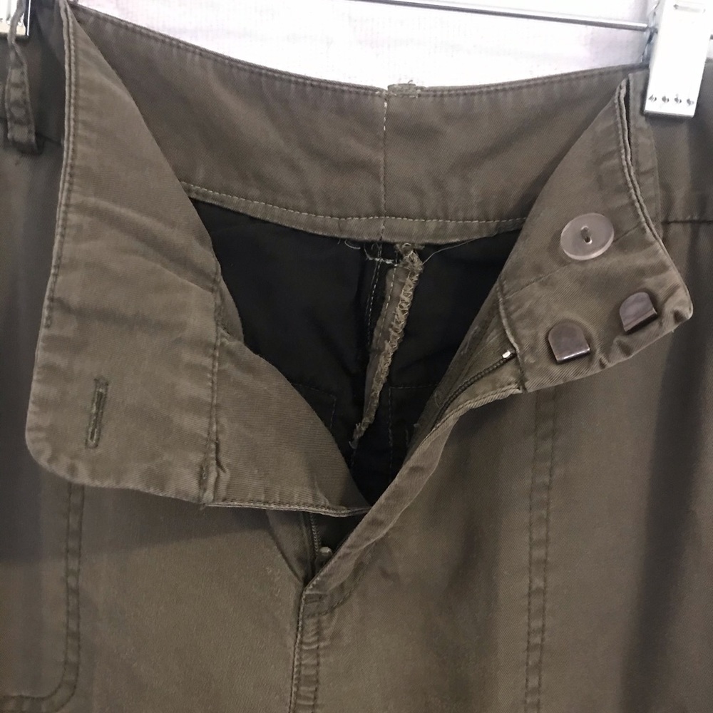 ANN TAYLOR Flare Green Pants - Picture 3 of 7